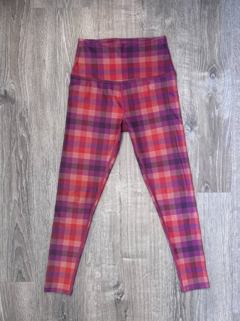 NWOT Beyond Yoga Chai Winter Check SoftMark High Waisted Midi Legging, 25"